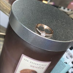 Rose gold diamond ring